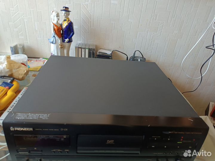 Pioneer DAT D-05 digital audio tape deck