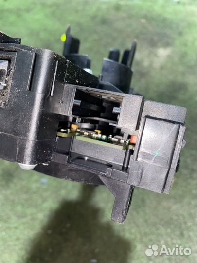 Подрулевой переключатель Peugeot 407 407