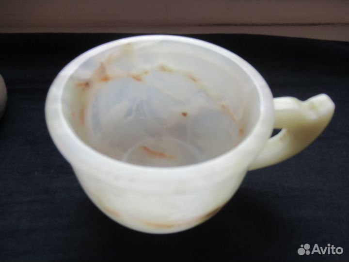 Статуэтки, чашка, стопки оникс, селенит