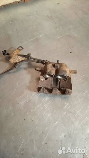 Суппорт тормозной передний левый Citroen Jumper