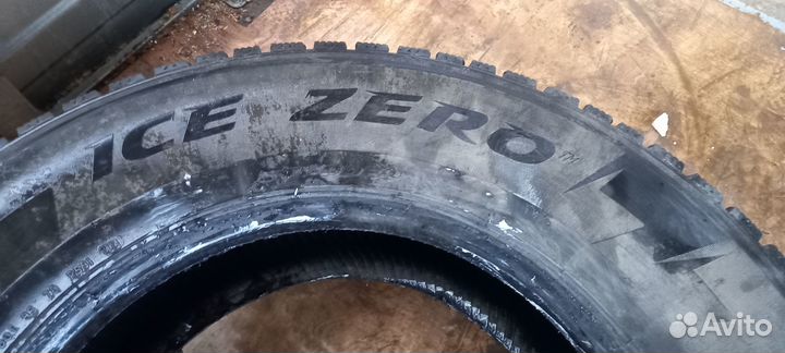 Pirelli Ice Zero 285/60 R18