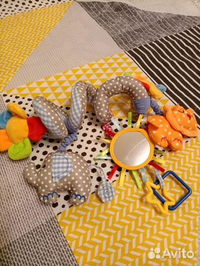 Развивающие игрушки пакетом