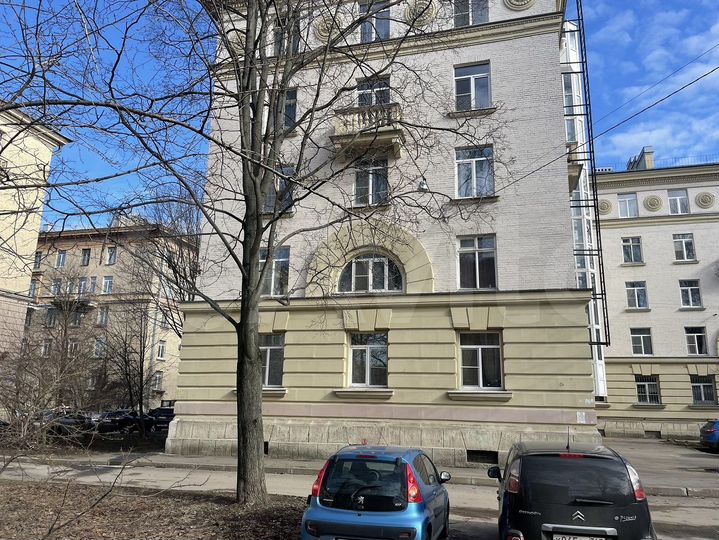 4-к. квартира, 90,2 м², 1/5 эт.