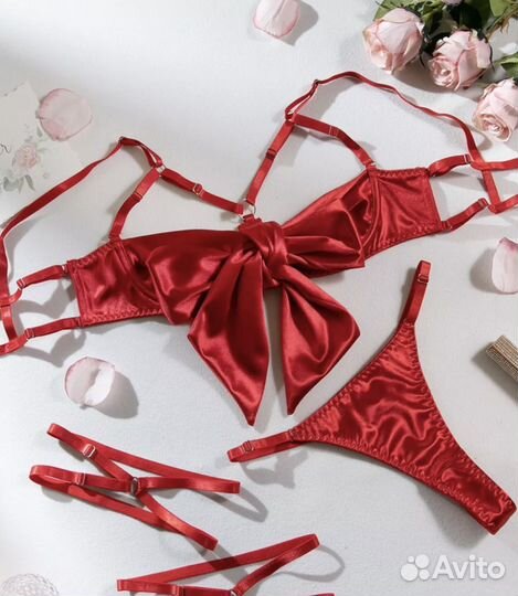 Комплект нижнего белья с бантом