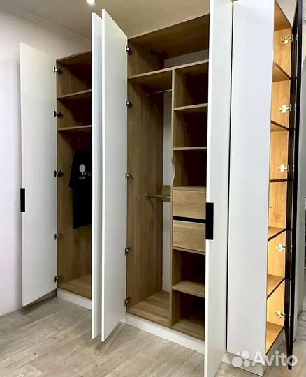 Угловой шкаф