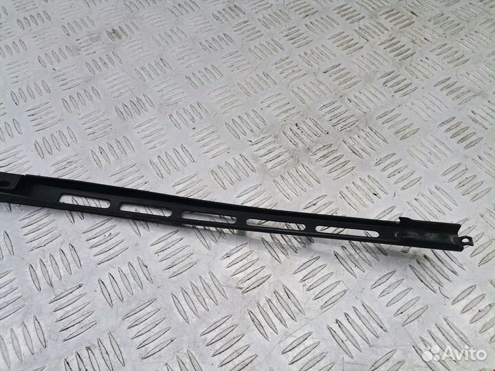 Щеткодержатель (поводок стеклоочистителя, дворник)