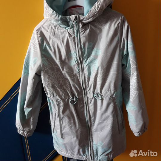 Куртка демисезонная для девочки 140