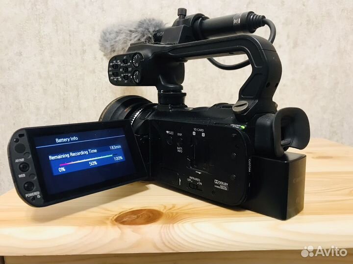 Видеокамера Canon XA-10