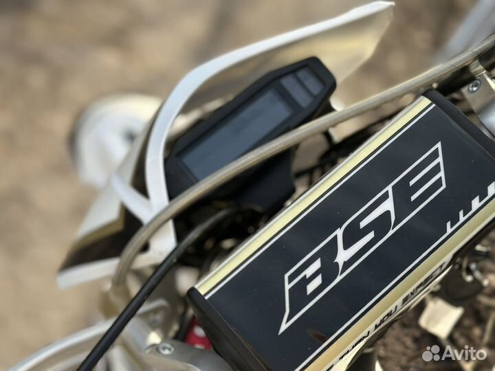 Мотоцикл BSE Z3
