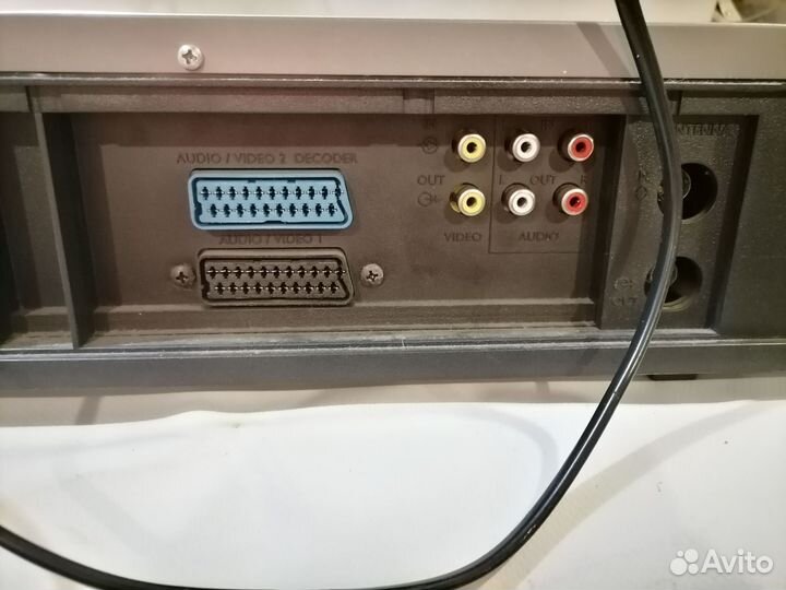 Видеомагнитофон thomson VTH 7090