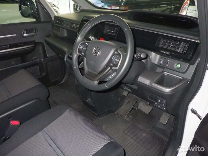 Honda Stepwgn 1.5 CVT, 2015, 75 000 км