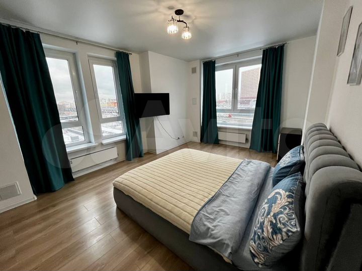 2-к. квартира, 55 м², 7/33 эт.