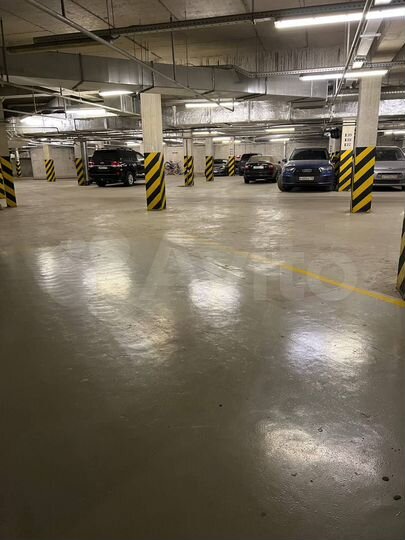 Машиноместо, 30 м²