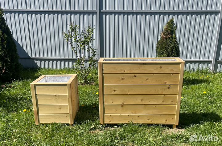 Деревянные уличные кашпо