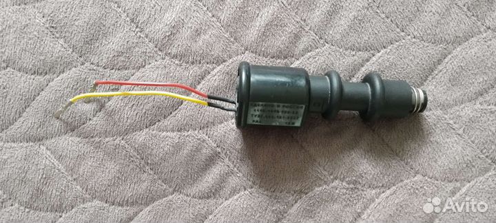 Выключатель блокировки заднего хода Лада Калина