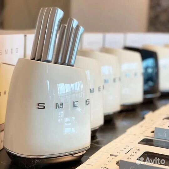 Набор ножей smeg