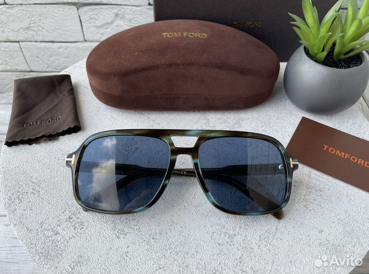 Солнцезащитные очки tom ford темно синие