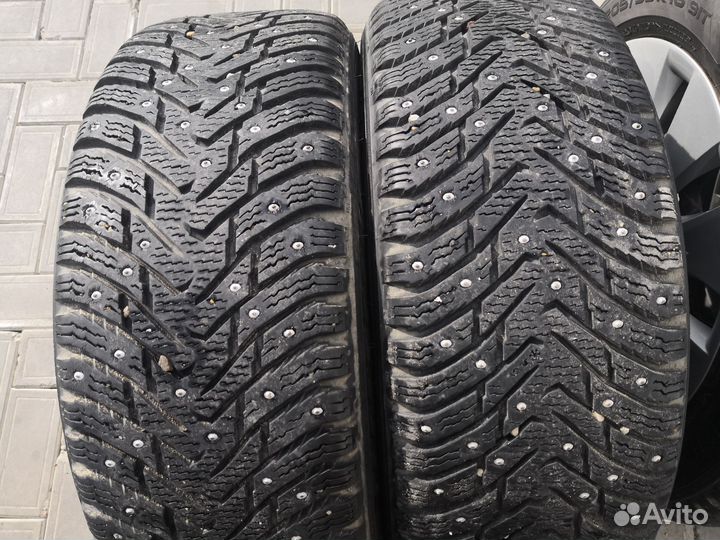 Комплект колес r16 bmw f20-21 шипы Нокиан Хакка 8
