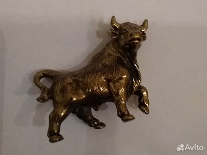 Статуэтка Бык