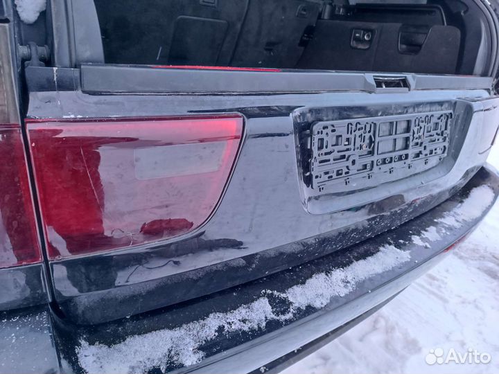 Нижняя крышка багажника BMW X5 E53 рест