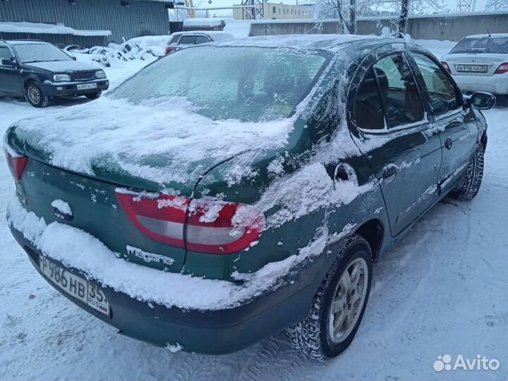 Крышка багажника Renault Megan 1