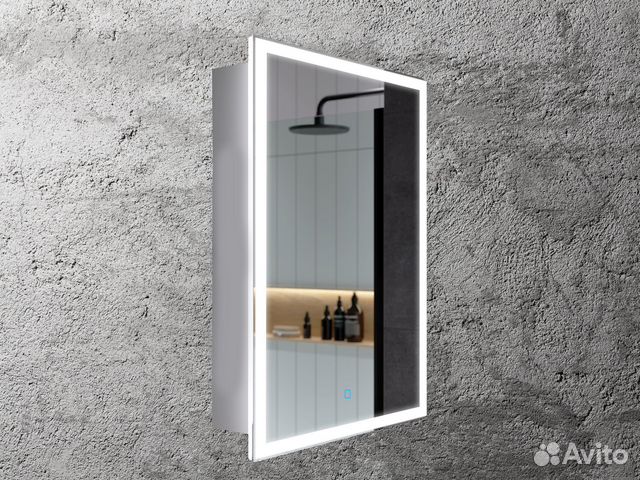 Зеркальный шкаф в ванную Квадро