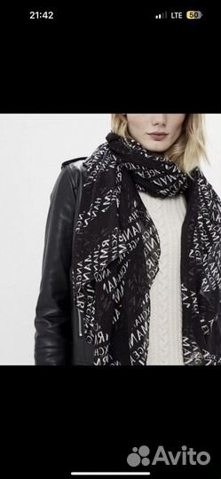 Шарф и футболка