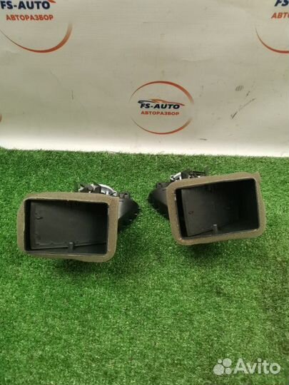 Воздуховод салона Dodge Journey 2.4 ED3 2010