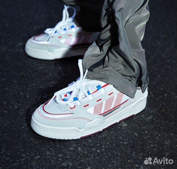 Adidas ADI2000 Cloud White Scarlet Silver Metallic