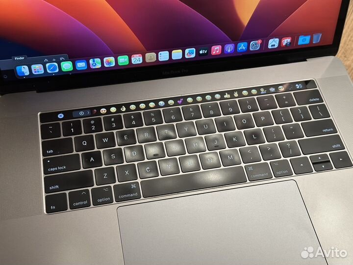 Macbook pro 15 2017 i7 3.1Ghz/Radeon 560/16/512gb