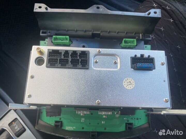 Автомобильный монитор на Honda Accord CL7