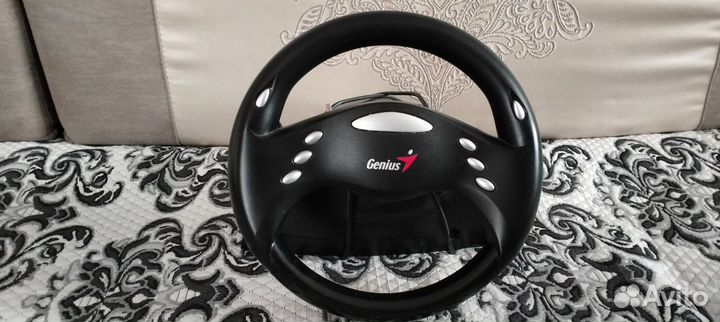 Игровой руль с педалями для пк