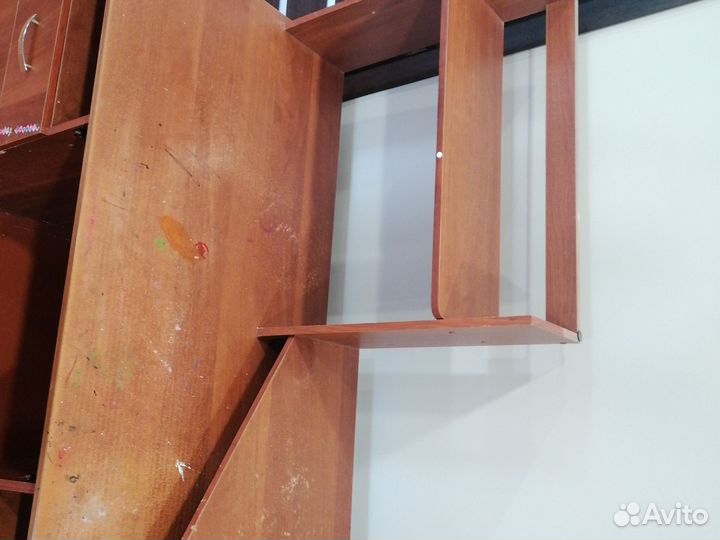 Компьютерный стол