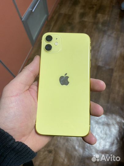 iPhone 11, 64 ГБ