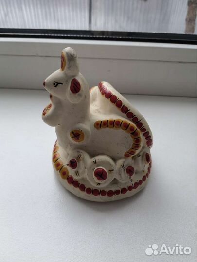 Статуэтка курица