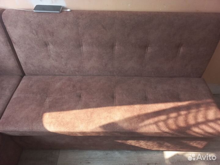 Кухонный угловой диван со спальным местом бу