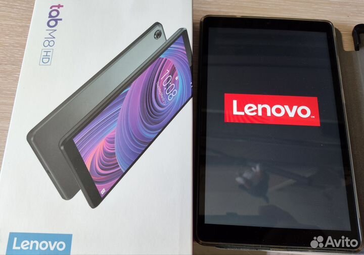 Планшет Lenovo tab m8