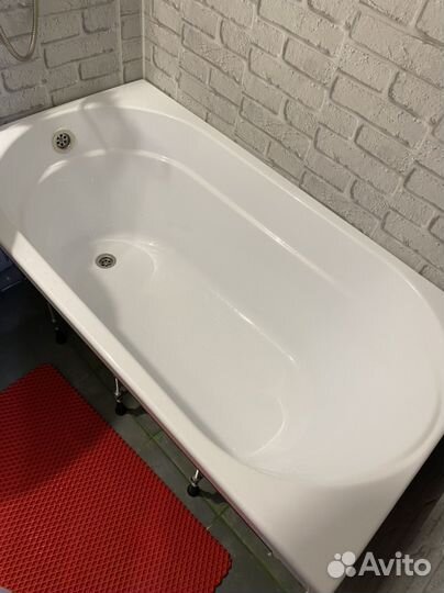 Ванна бу на каркасе 130см