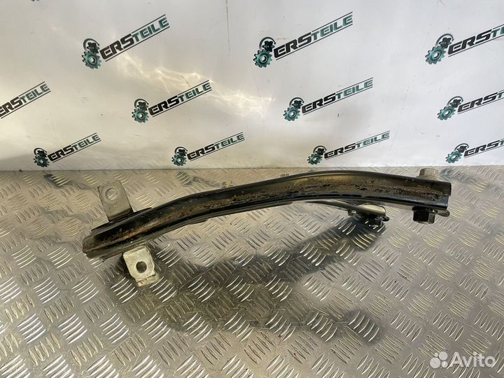 Рычаг задний правый Lexus RX4 GYL25