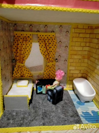 Домик кукольный ручной работы