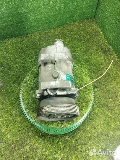 Компрессор кондиционера Renault Laguna