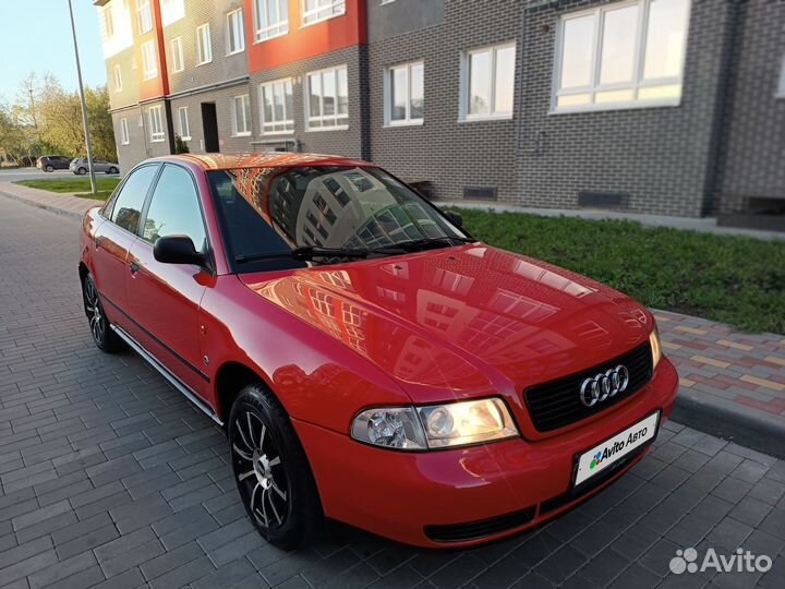 Audi A4 1.6 МТ, 1996, 30 512 км