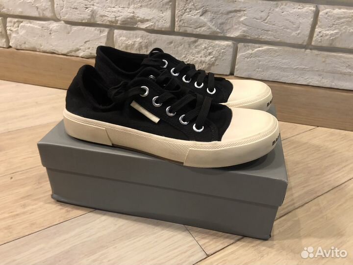 Balenciaga Paris Low Кеды