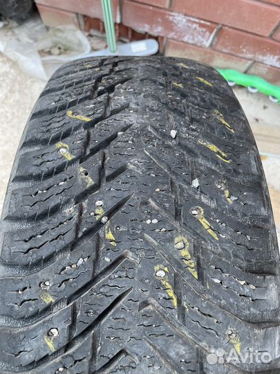 Nokian Tyres Hakkapeliitta 8 SUV 215/65 R16