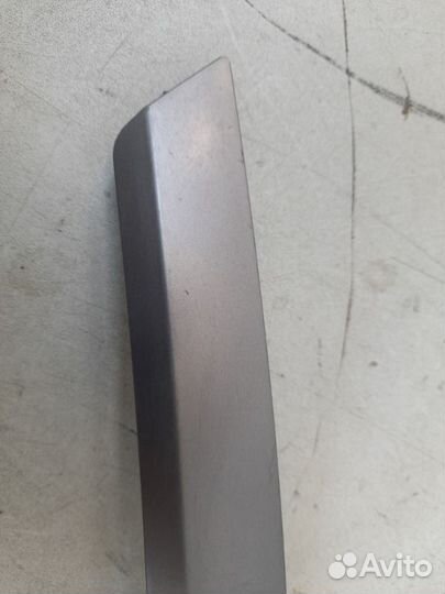 Накладка обшивки двери передняя левая Toyota Rav4