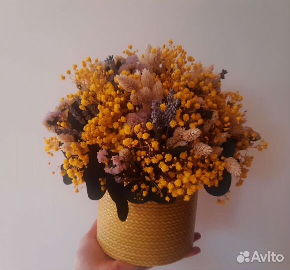 Композиции из стабил. цветов и сухоцветов