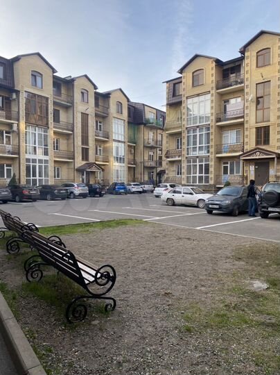 3-к. квартира, 80,2 м², 2/4 эт.