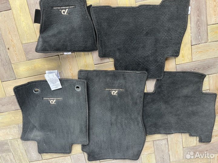 Продаю автомобильные коврики