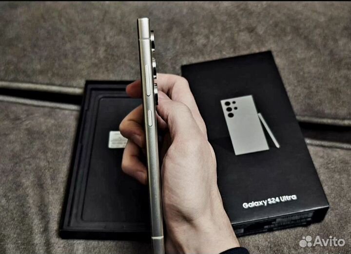 Samsung Galaxy S24 Ultra, 12/256 ГБ