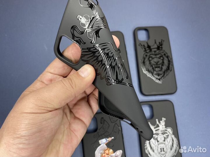 Чехол на iPhone 11